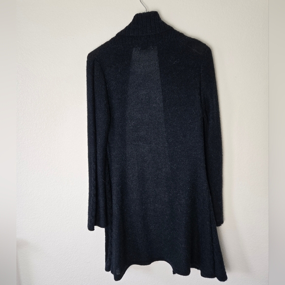 Indigenous 100% Alpaca Cardigan Forest Green Color Made in Peru Size Large - Picture 14 of 16